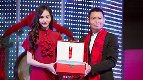 中国美正当红，z6尊龙官方网站A股上市，引领新时代